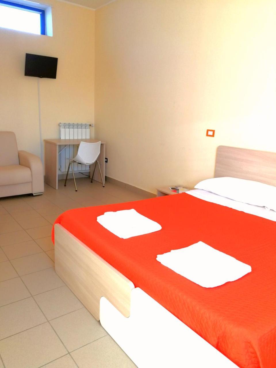 Basilicata Al Volo Hostel Brindisi di Montagna Exterior photo