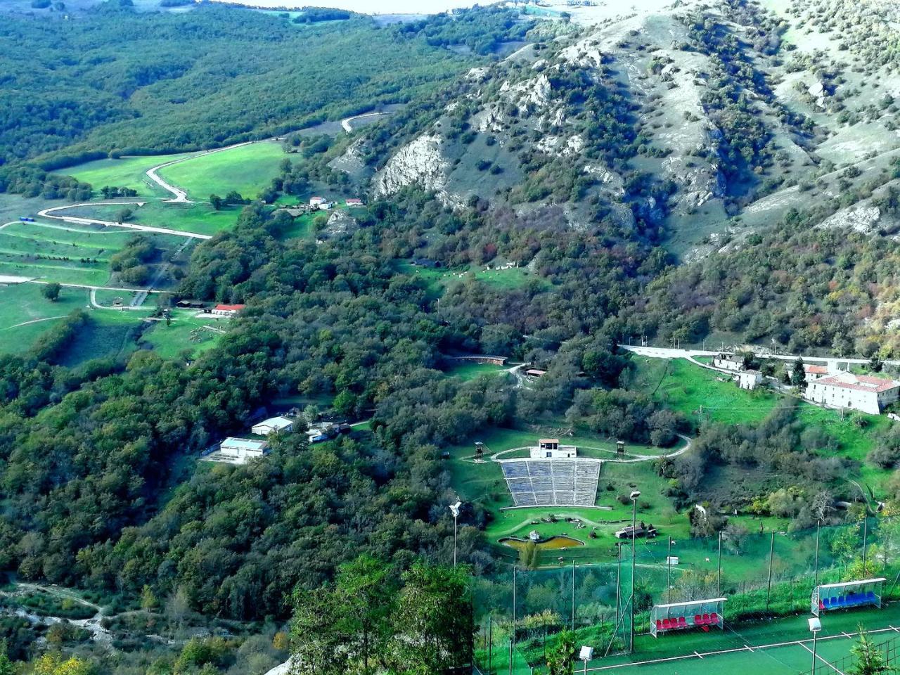 Basilicata Al Volo Hostel Brindisi di Montagna Exterior photo